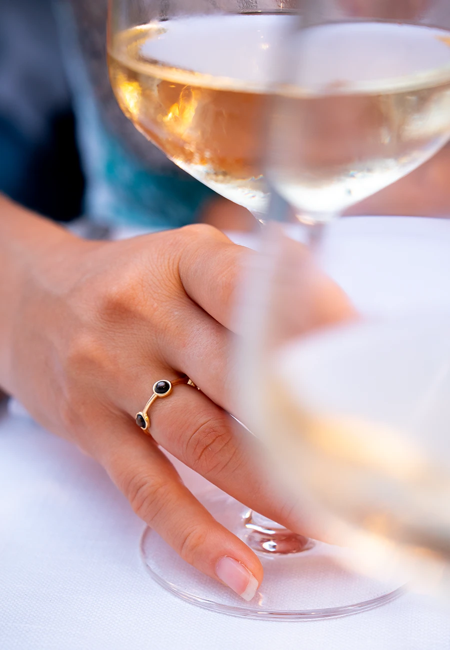 Anello Essenza Madreperla Nera in Argento 925 con Pietra Naturale